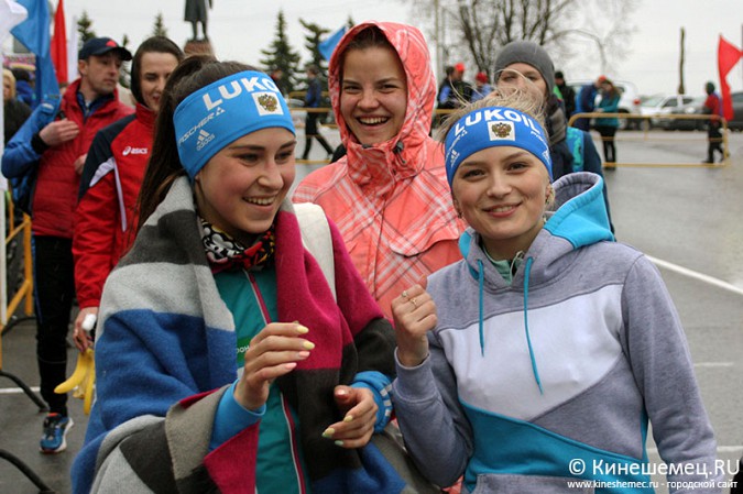 В Кинешме прошла традиционная легкоатлетическая эстафета фото 43