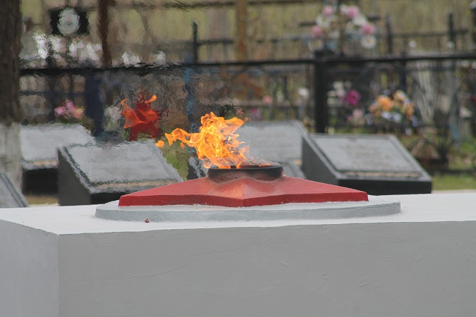 Накануне 9 мая на кинешемских кладбищах прошли гражданские панихиды фото 23
