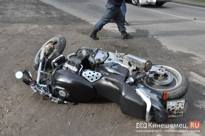 В Кинешме на улице Спортивной разбился мотоциклист фото 2