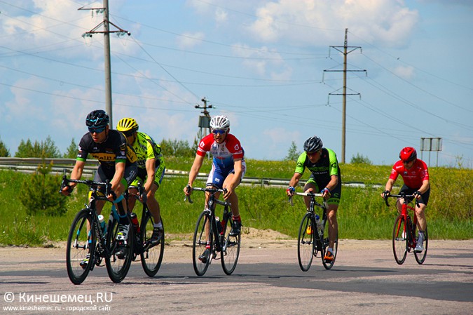 В Кинешемском и Заволжском районах соревновались велогонщики фото 23