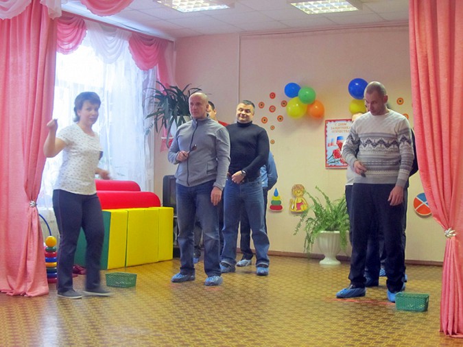 «Моряки» и «Лётчики» соревновались в кинешемском детском саду фото 10