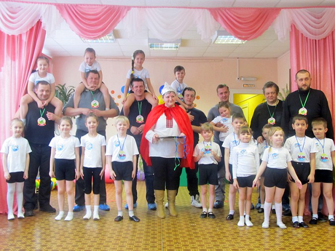 «Моряки» и «Лётчики» соревновались в кинешемском детском саду фото 8
