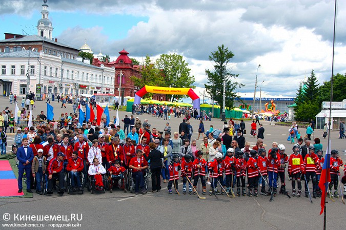 На главной площади Кинешмы отметили Всероссийский олимпийский день фото 5