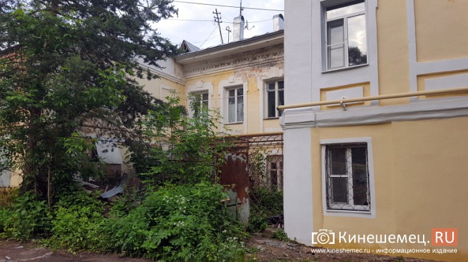 Предприниматели не хотят ремонтировать фасад дома на Рылеевской в центре Кинешмы фото 4