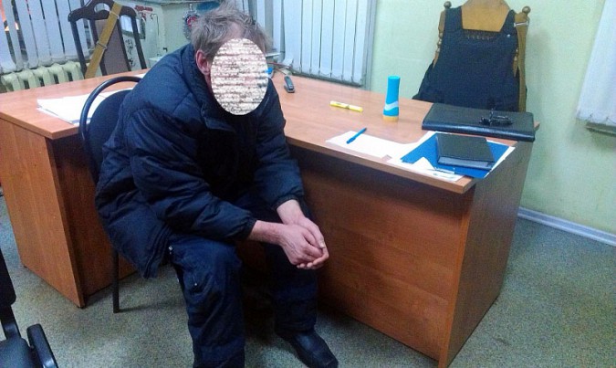 В Ивановской области СОБР штурмом брал квартиру гомопедофила фото 4