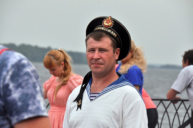 Моряки Ивановской области отметили День ВМФ в Кинешме фото 9