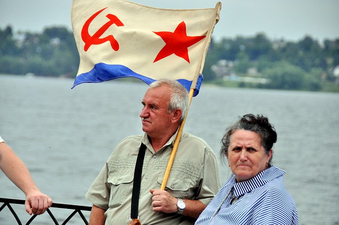 Моряки Ивановской области отметили День ВМФ в Кинешме фото 13