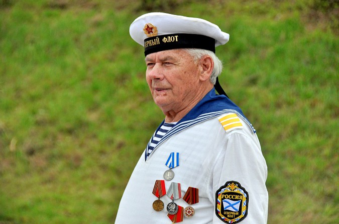 Моряки Ивановской области отметили День ВМФ в Кинешме фото 14