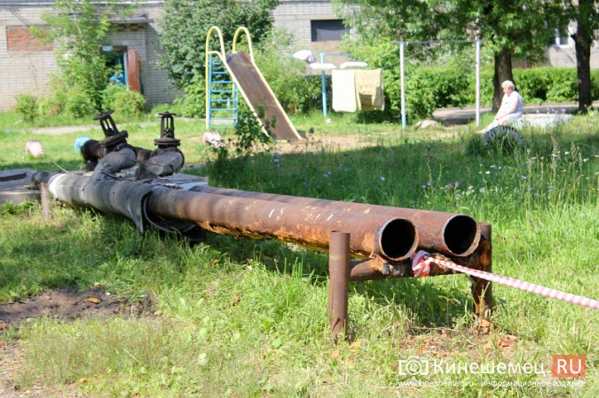 Жители дома на улице Боборыкина просят коммунальщиков сдвинуть теплотрассу во дворе фото 7