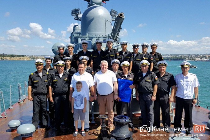 Флагман «Пётр» возглавил кинешемскую «эскадру» в День ВМФ фото 45
