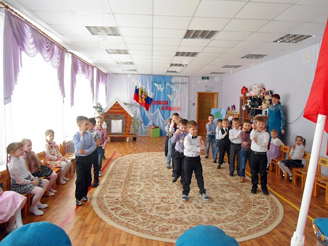 Дошкольникам в Кинешме продемонстрировали приёмы рукопашного боя фото 14