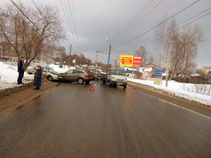 При ДТП в Ивановской области пострадали четыре человека фото 4