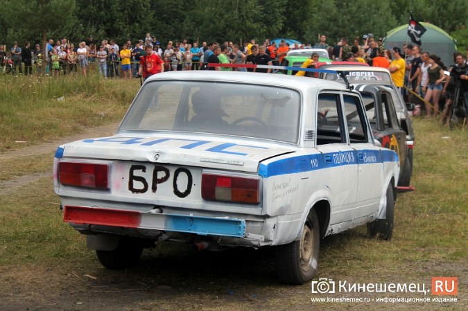 Машина «ДПС» победила на «Авто-бойне» в Заволжске фото 3